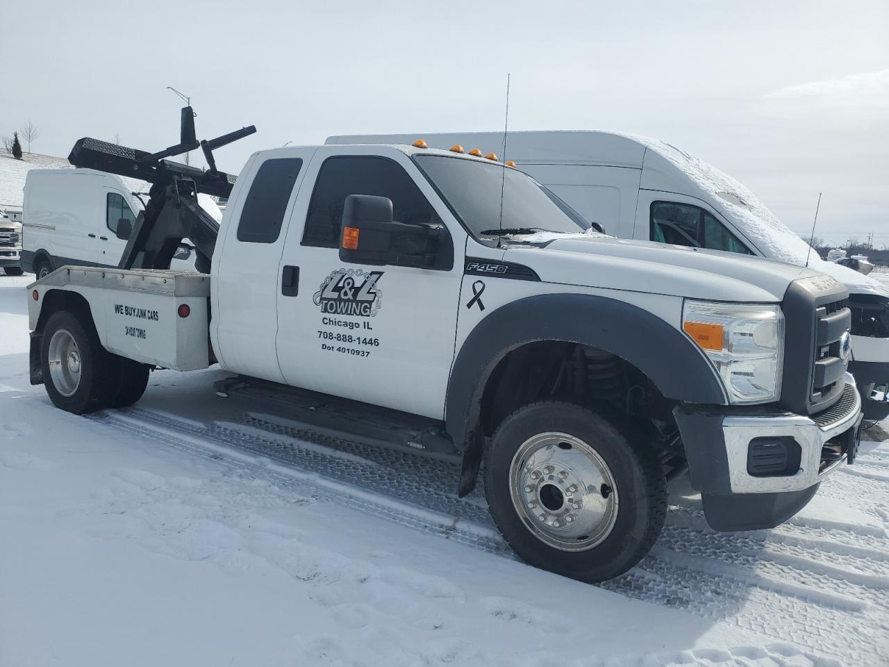 2015 Ford F450 VIN 1FD0X4HY4FED71263 Copart auction photo, minor dent/scratches damage thumbnail 4