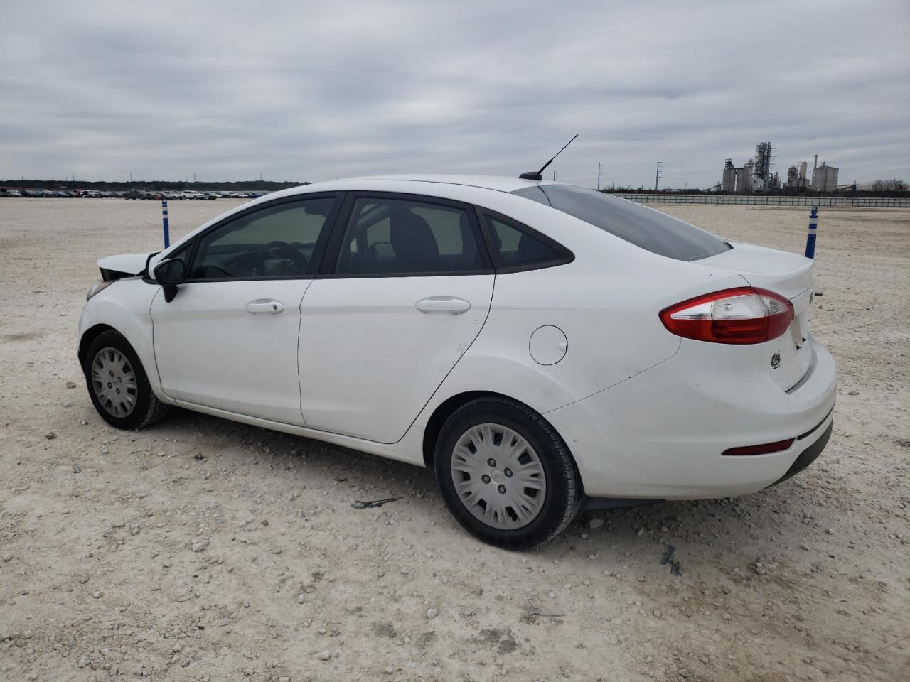 2015 Ford Fiesta VIN 3FADP4AJ0FM224375 Copart auction photo, front end damage thumbnail 2