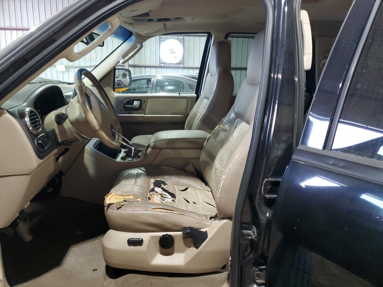 2003 Ford Expedition VIN 1FMPU17L83LB39462 Copart auction photo, mechanical / minor dent/scratches damage thumbnail 7