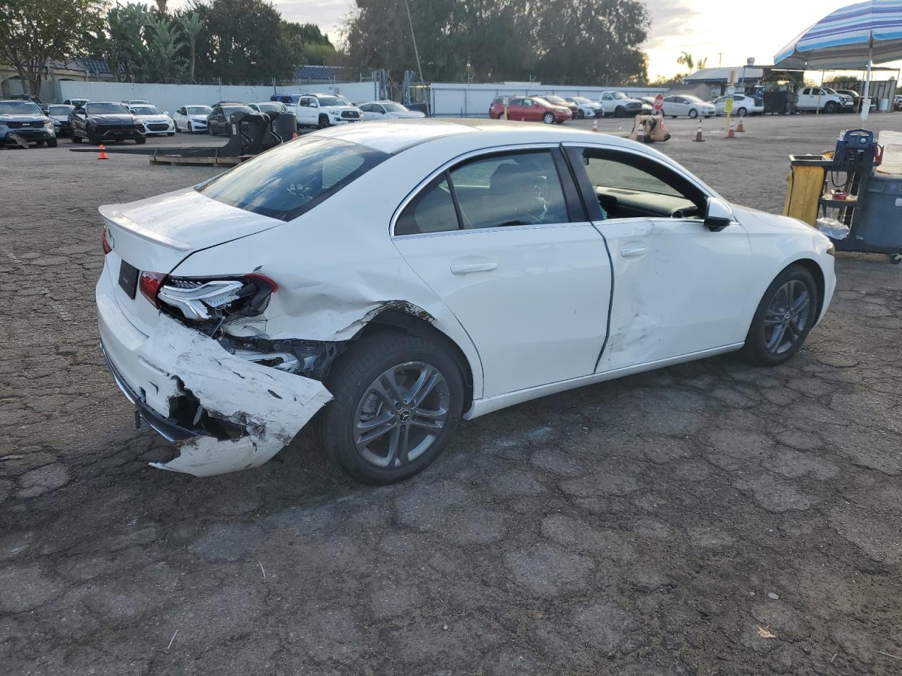 2020 Mercedes-Benz A-klasse VIN W1K3G4EB6LJ235002 Copart auction photo, side / rear end damage thumbnail 3