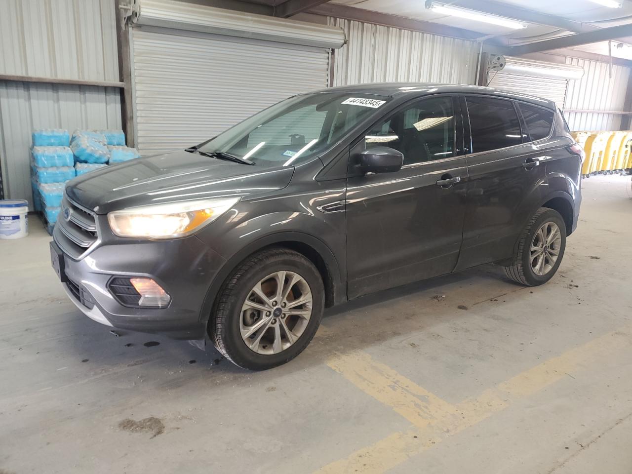 2017 Ford Escape VIN 1FMCU0G90HUD53053