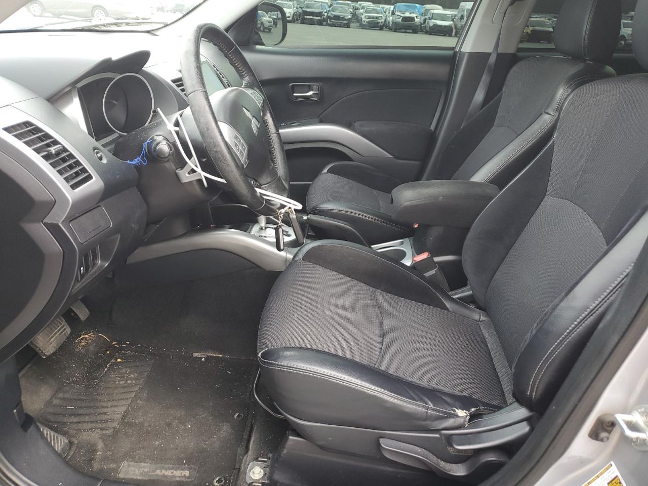 2012 Mitsubishi Outlander VIN JA4JT3AW9CU015698 Copart auction photo, minor dent/scratches damage thumbnail 7