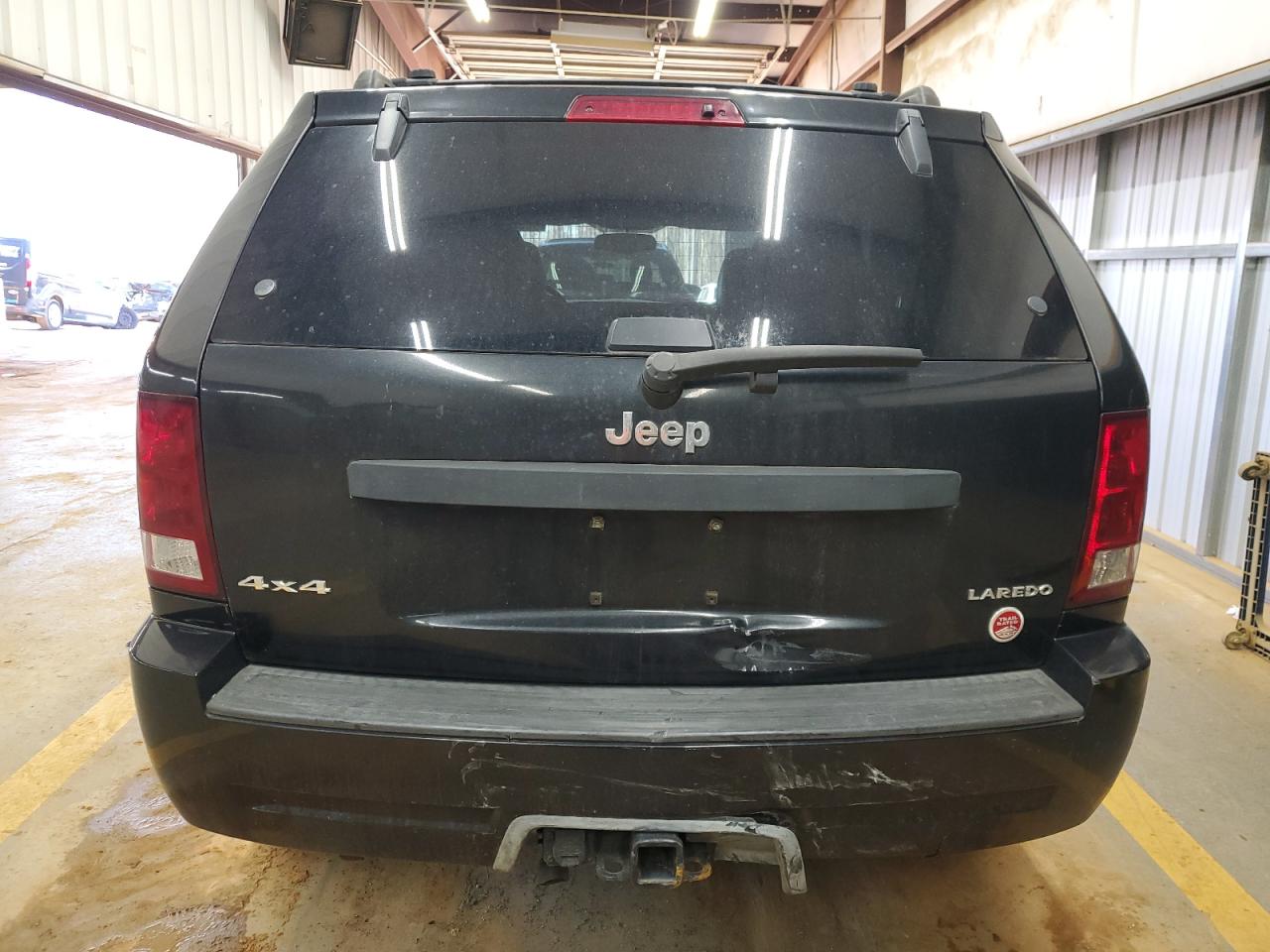 2005 Jeep Grand Cherokee VIN 1J4HR48N75C597602 Copart auction photo, rear end / front end damage thumbnail 6