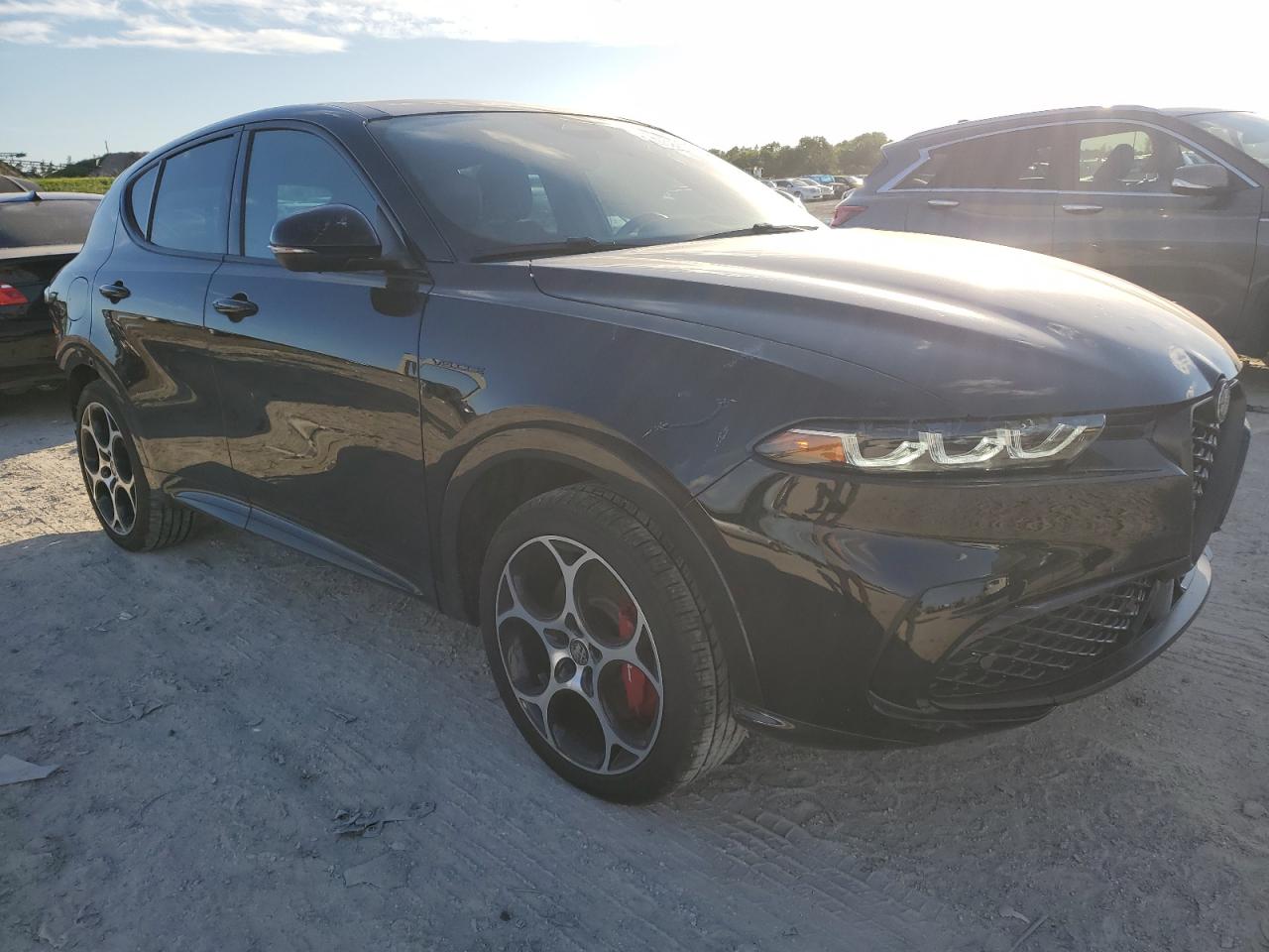 2024 Alfa Romeo Tonale VIN ZASPATDW8R3062127 Copart auction photo, rear end / minor dent/scratches damage thumbnail 4