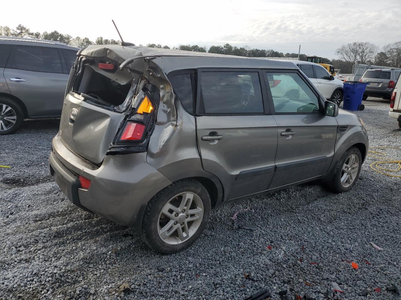 2011 KIA Soul VIN KNDJT2A2XB7301828 Copart auction photo, rear end / all over damage thumbnail 3