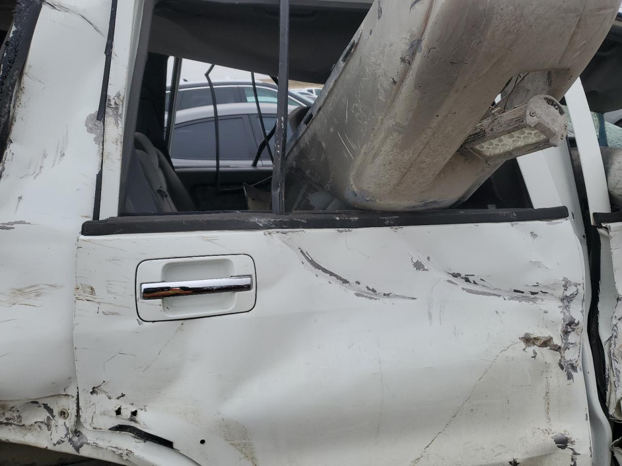 2001 Isuzu Trooper VIN JACDJ58X817J18687 Copart auction photo, rollover damage thumbnail 11