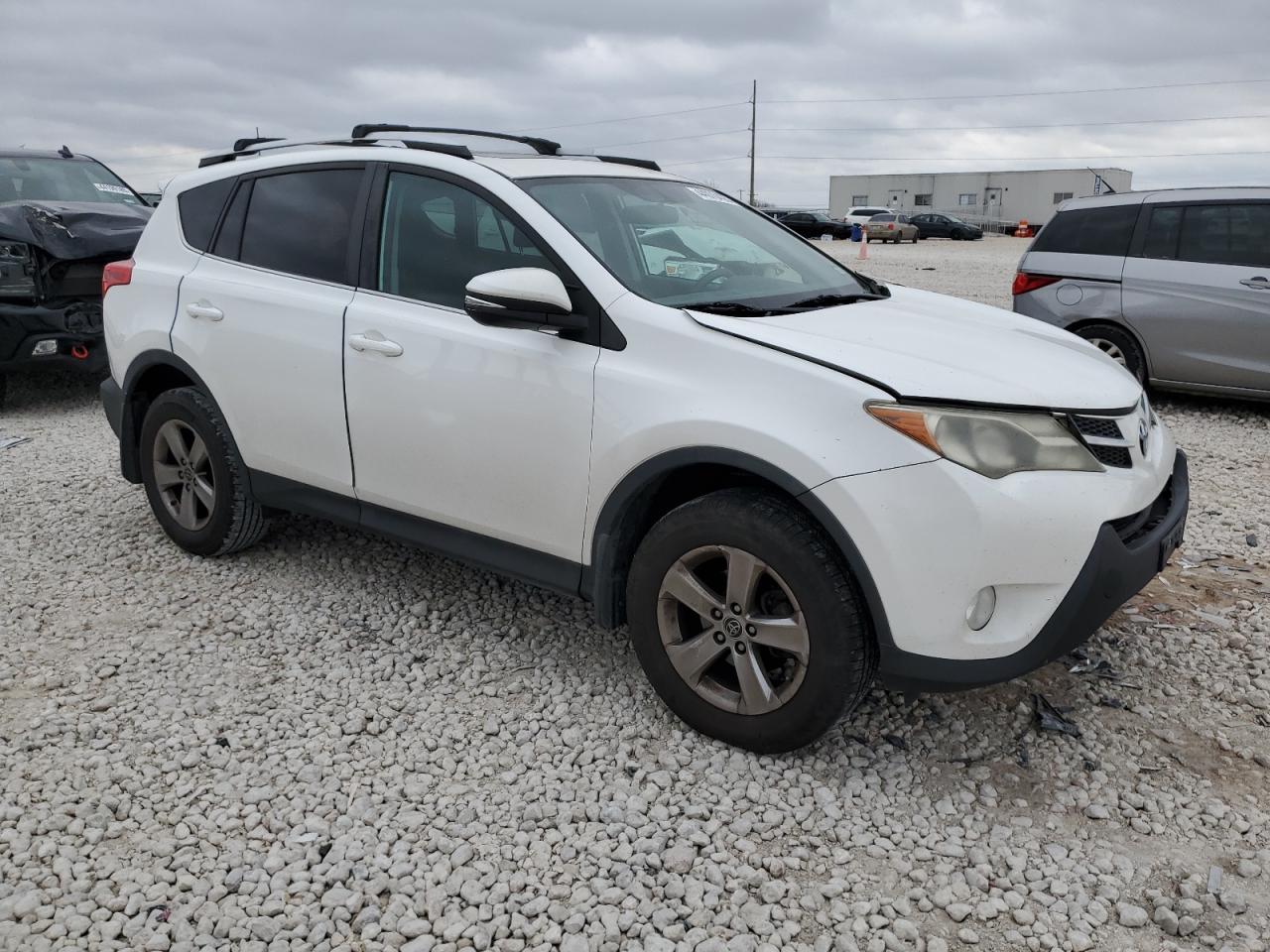 2015 Toyota RAV 4 VIN 2T3WFREV4FW160386 Copart auction photo, front end damage thumbnail 4