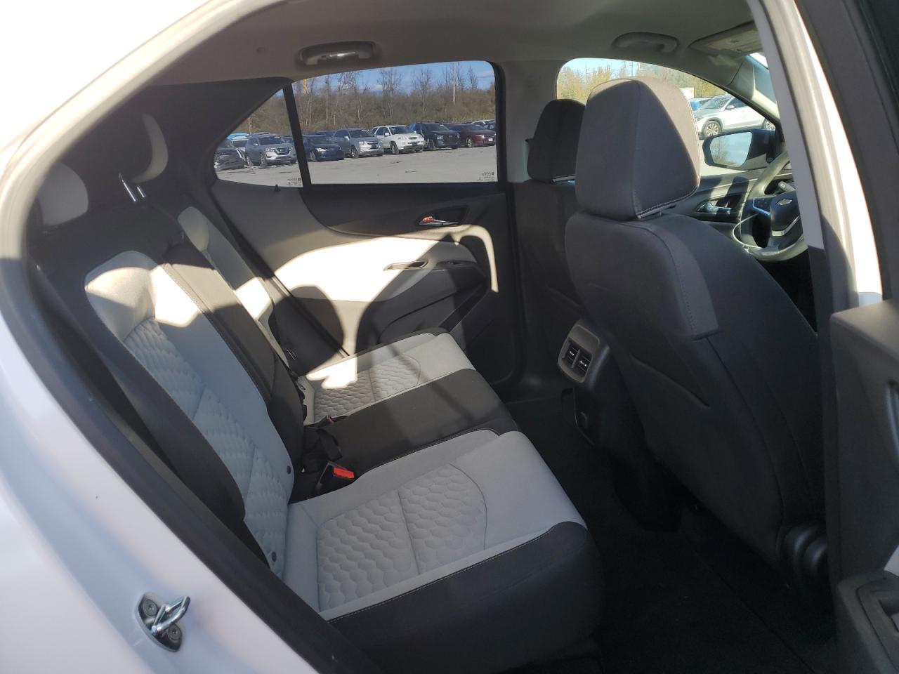 2018 Chevrolet Equinox VIN 2GNAXHEV0J6153531 Copart auction photo, rear end damage thumbnail 11