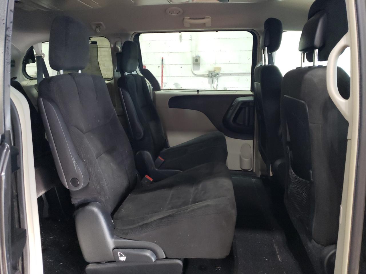 2015 Chrysler Town & Country VIN 2C4RC1BG9FR610623 Copart auction photo, mechanical / minor dent/scratches damage thumbnail 11