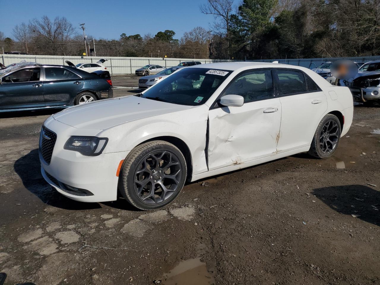 2019 Chrysler 300 VIN 2C3CCABG6KH533753