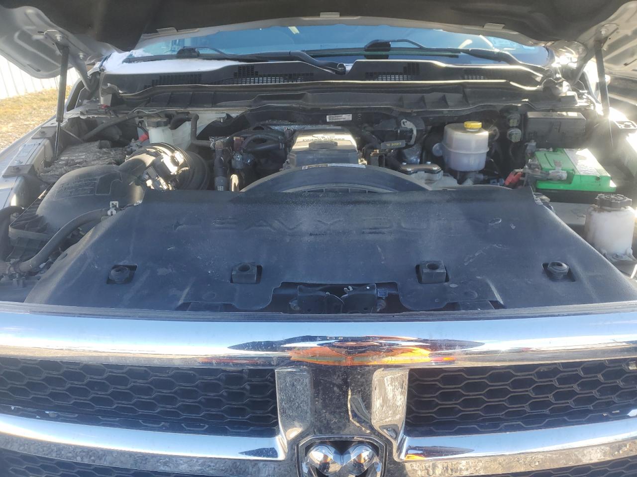 2018 RAM 3500 VIN 3C63R3CL3JG229254 Copart auction photo, all over / minor dent/scratches damage thumbnail 11