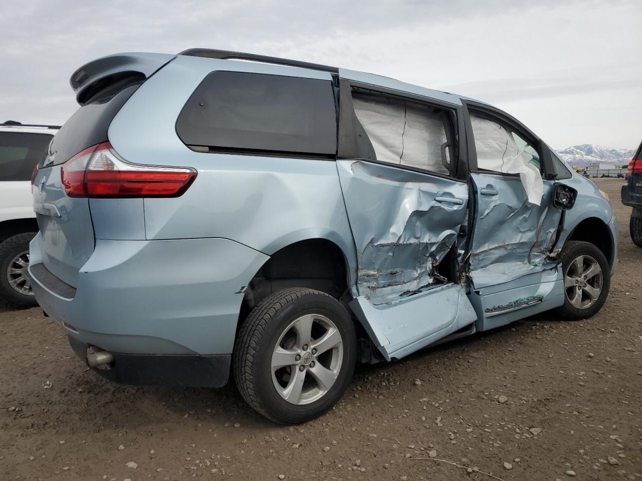 2017 Toyota Sienna VIN 5TDKZ3DC6HS772323 Copart auction photo, side damage thumbnail 3
