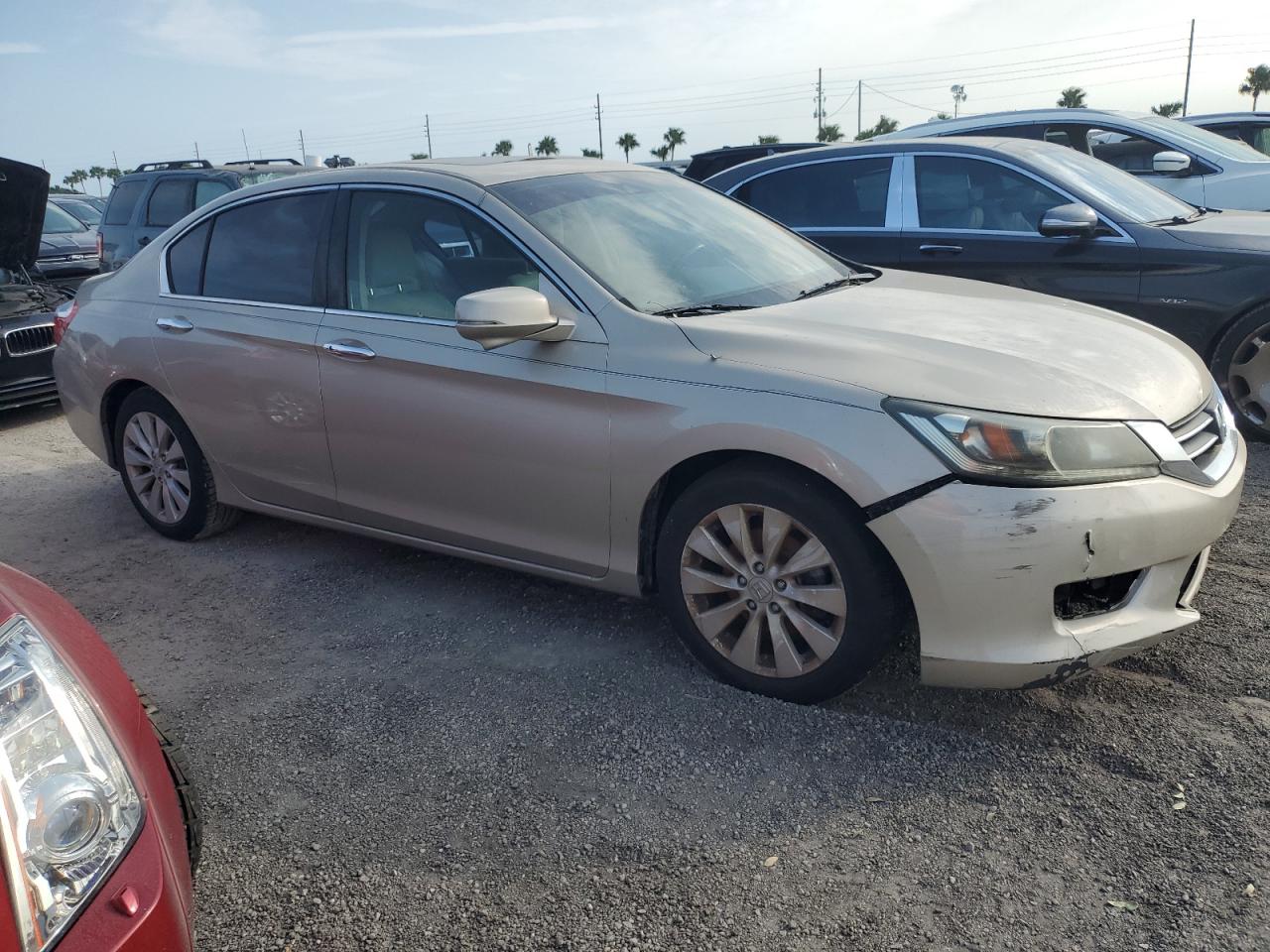 2015 Honda Accord VIN 1HGCR2F84FA049573 Copart auction photo, water/flood / minor dent/scratches damage thumbnail 4