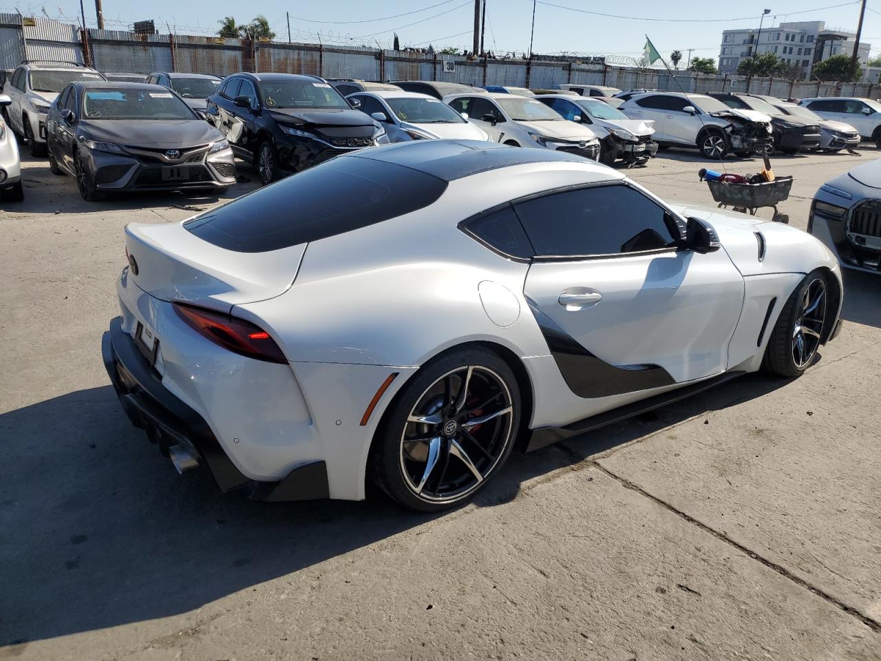 2022 Toyota Supra VIN WZ1DB0C01NW048474 Copart auction photo, front end / rear end damage thumbnail 3