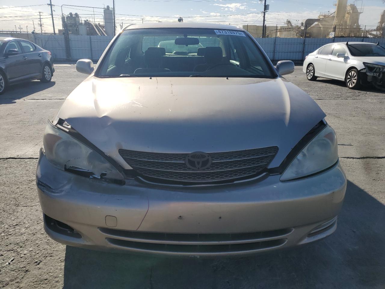 2004 Toyota Camry VIN JTDBE32K540290266 Copart auction photo, front end / rear end damage thumbnail 5