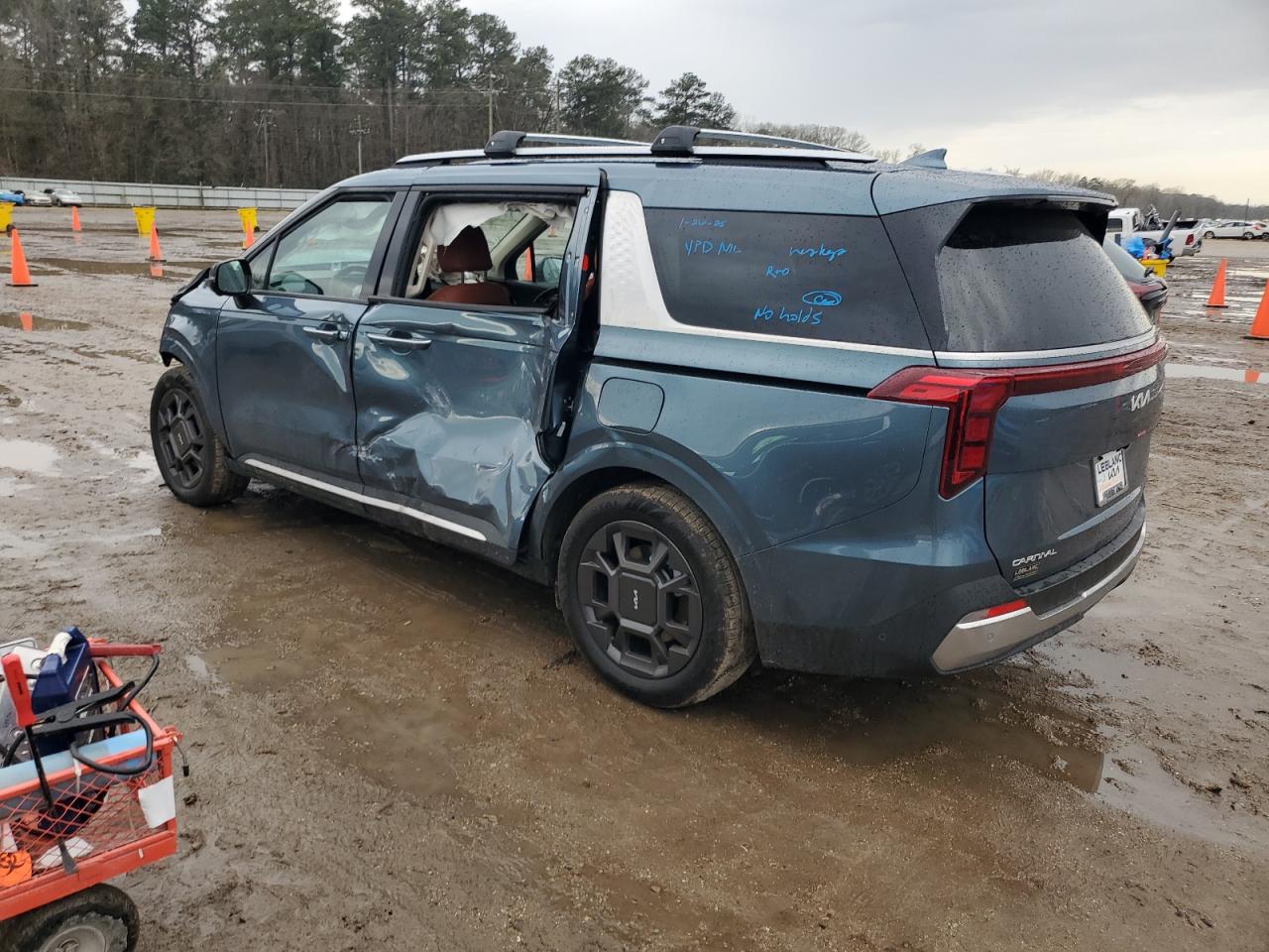 2025 KIA Carnival VIN KNDNE5K39S6478557 Copart auction photo, side / front end damage thumbnail 2