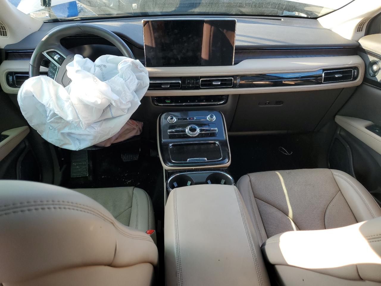 2021 Lincoln Nautilus VIN 2LMPJ6K96MBL12466 Copart auction photo, front end damage thumbnail 8