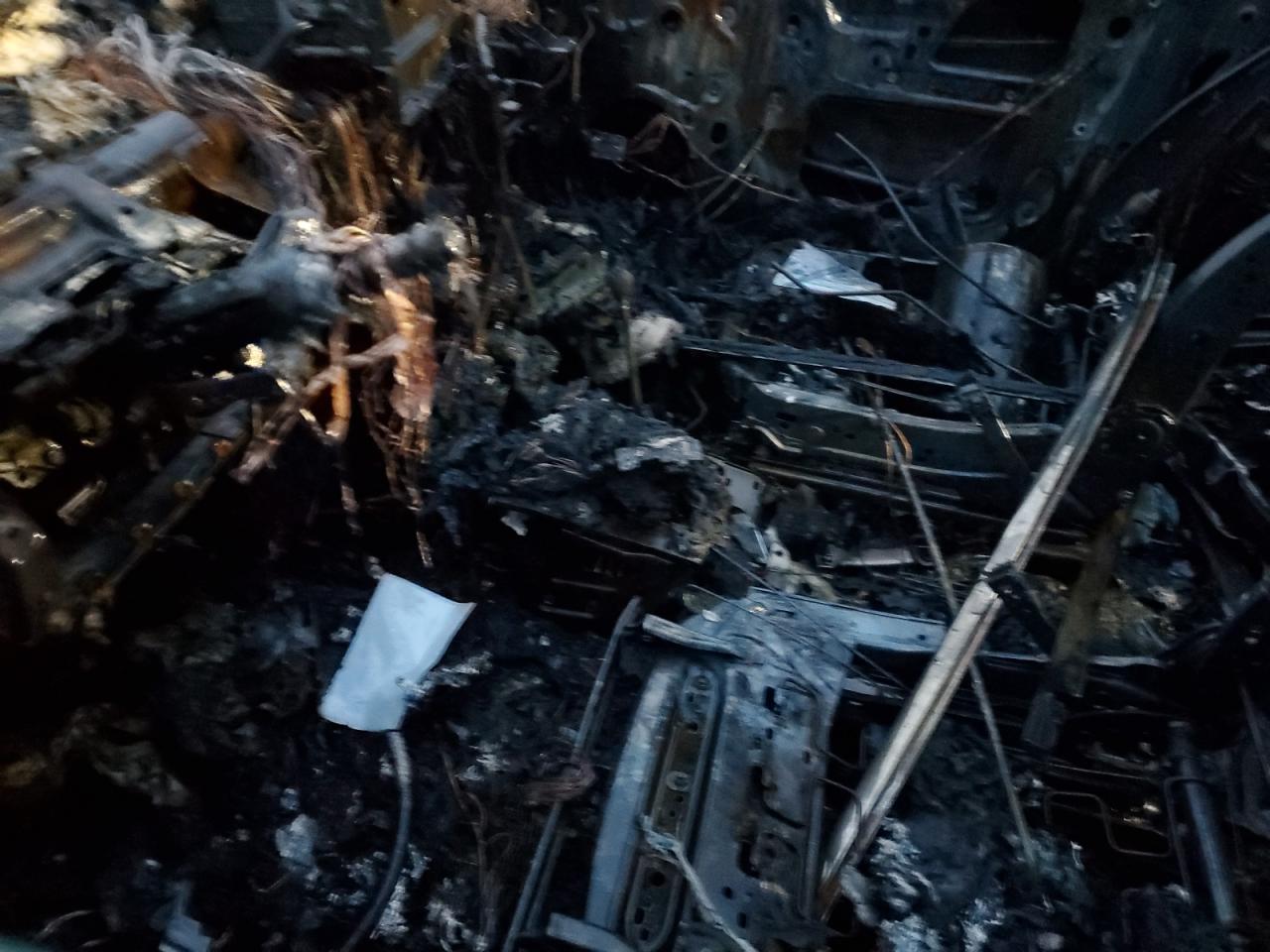 2019 Toyota Highlander VIN 5TDYZRFH2KS295340 Copart auction photo, burn damage thumbnail 7