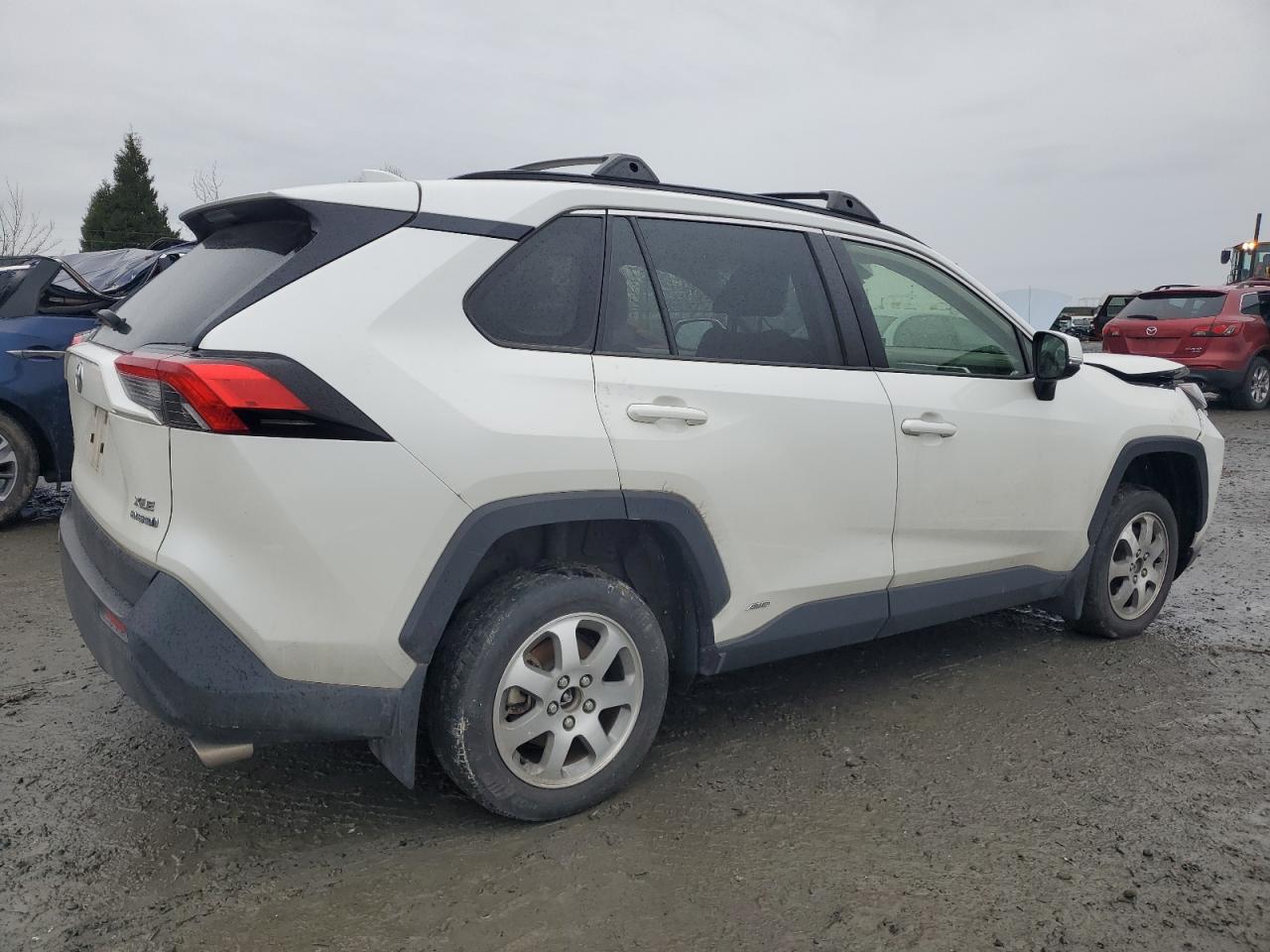 2022 Toyota RAV 4 VIN JTMB6RFV6ND530343 Copart auction photo, front end damage thumbnail 3