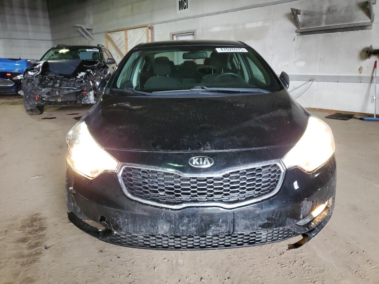 2015 KIA Forte VIN KNAFX4A82F5369307 Copart auction photo, front end damage thumbnail 5
