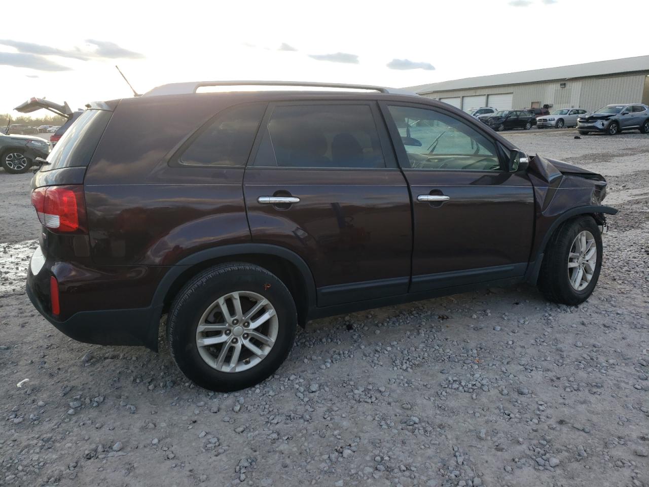 2014 KIA Sorento VIN 5XYKT3A60EG495869 Copart auction photo, front end / minor dent/scratches damage thumbnail 3