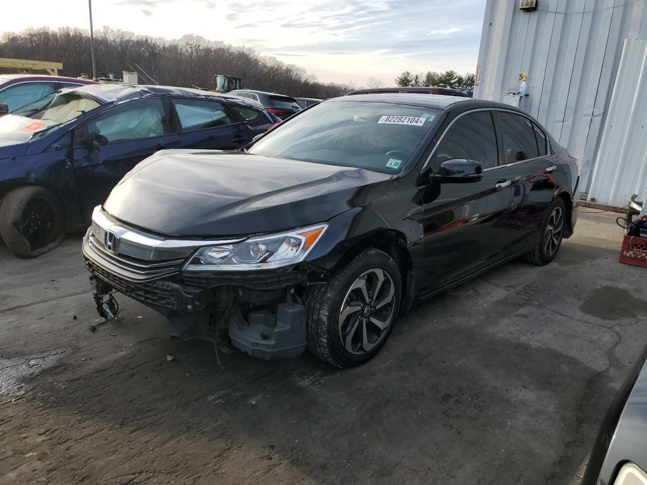 2017 Honda Accord VIN 1HGCR2F76HA223136