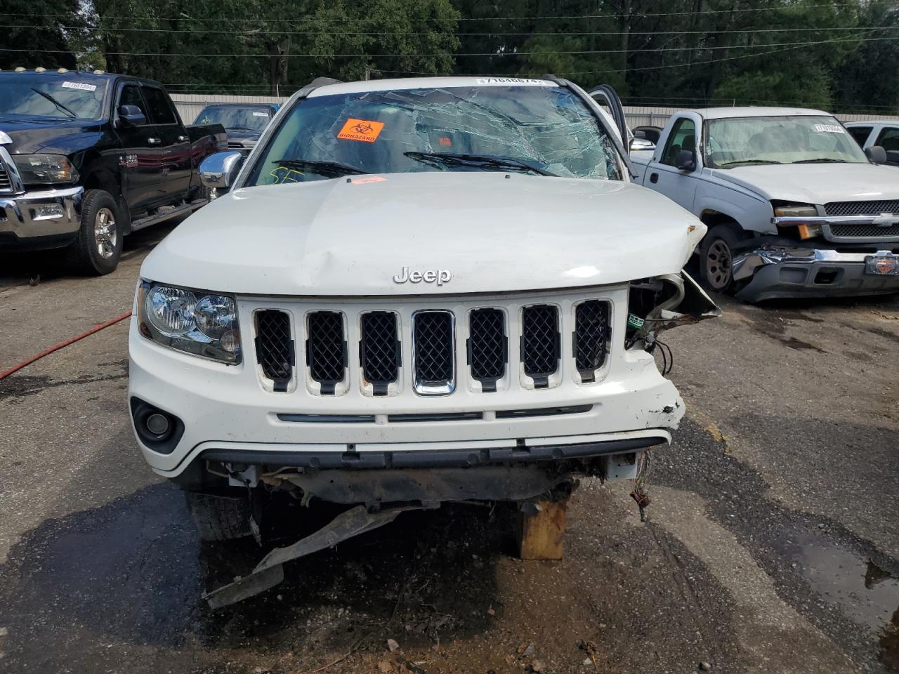 2016 Jeep Compass VIN 1C4NJCBA9GD590955 Copart auction photo, front end / side damage thumbnail 5