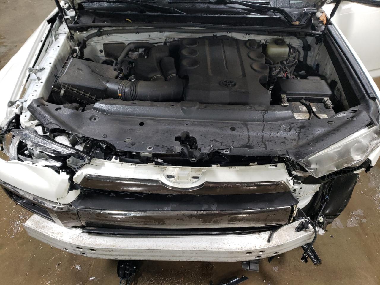 2019 Toyota 4Runner VIN JTEBU5JRXK5732676 Copart auction photo, front end damage thumbnail 11