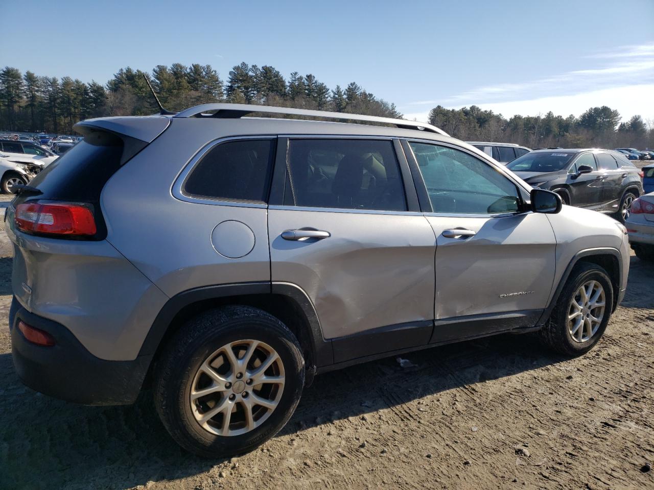2015 Jeep Grand Cherokee VIN 1C4PJMCB3FW702903 Copart auction photo, mechanical / side damage thumbnail 3