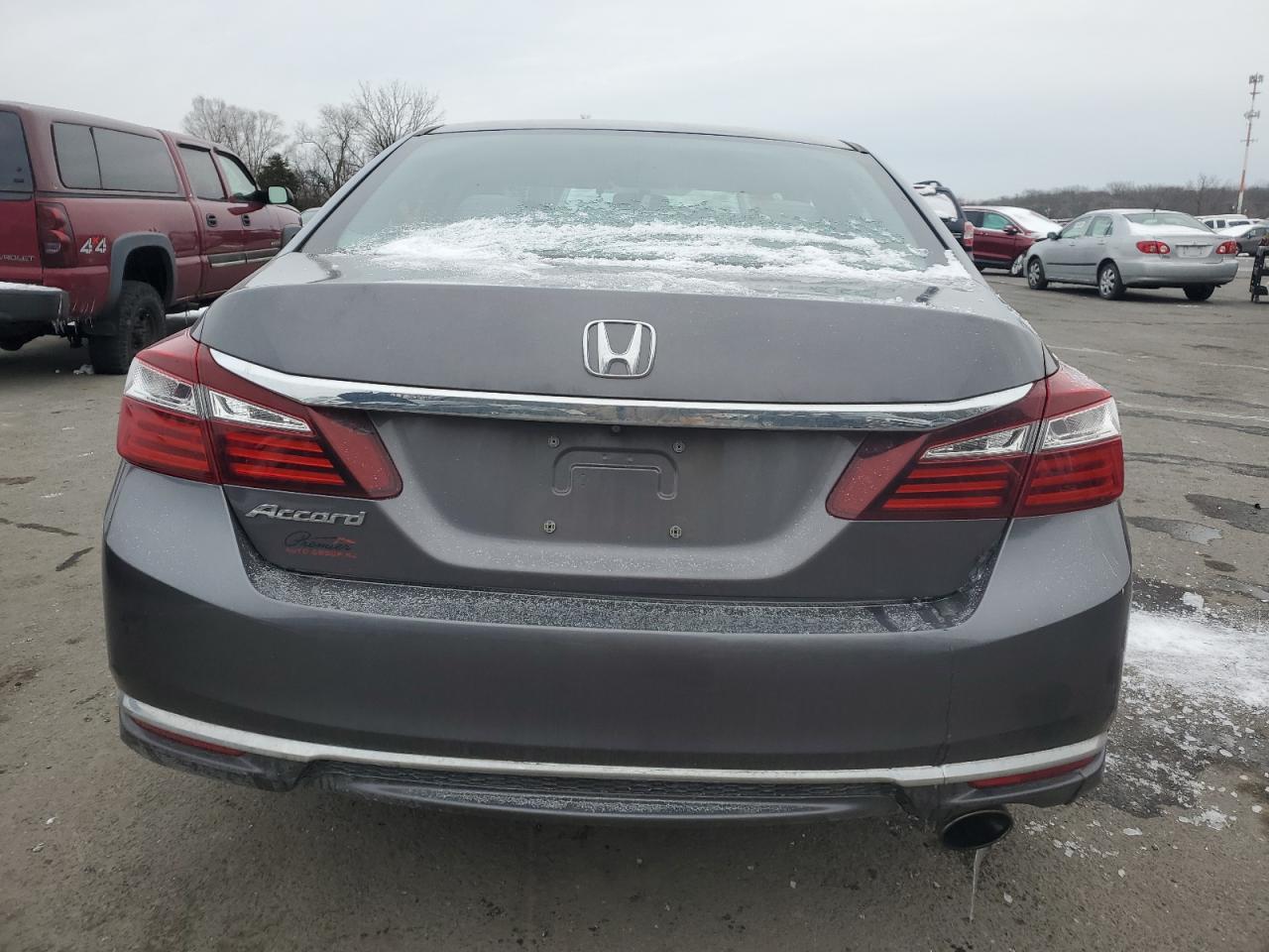 2017 Honda Accord VIN 1HGCR2F37HA266476 Copart auction photo, front end / side damage thumbnail 6