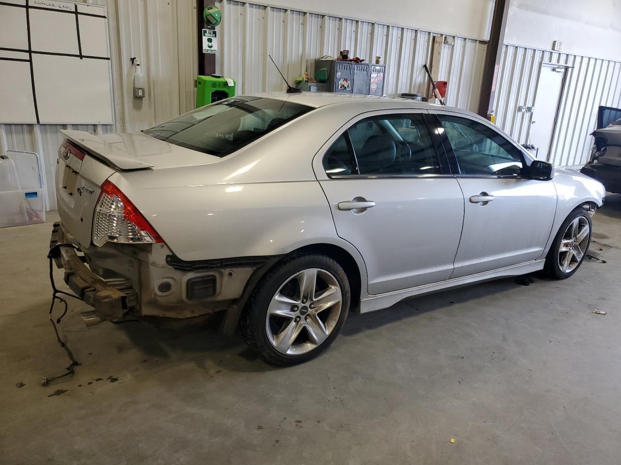 2011 Ford Fusion VIN 3FAHP0KC3BR137478 Copart auction photo, front end / rear end damage thumbnail 3