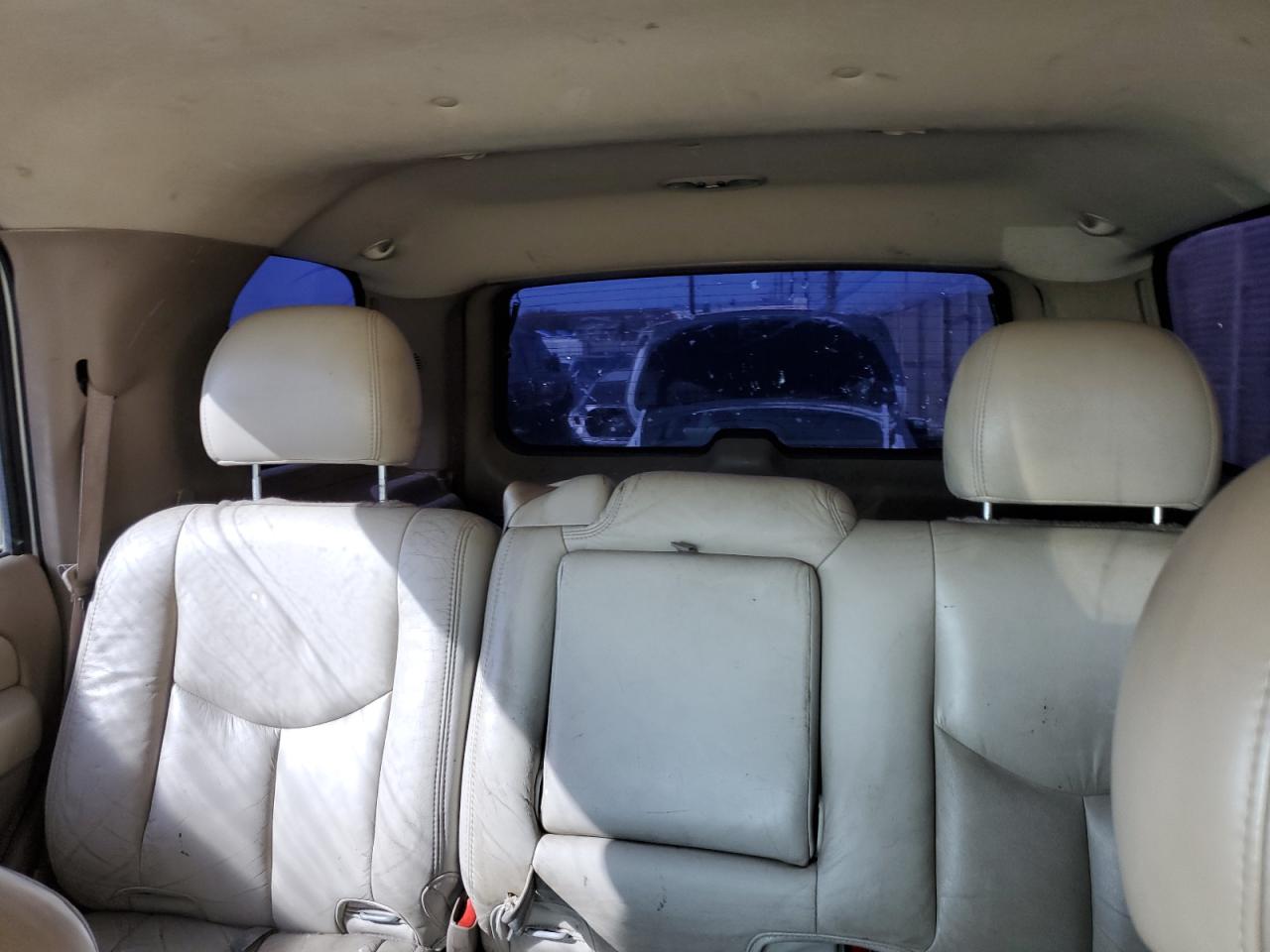 2003 Chevrolet Tahoe VIN 1GNEK13Z73R194470 Copart auction photo, normal wear damage thumbnail 10