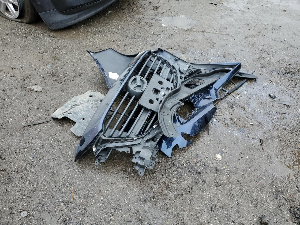 2018 Mazda 3 VIN 3MZBN1L30JM163572 Copart auction photo, front end damage thumbnail 12