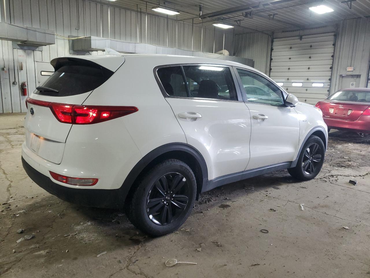 2019 KIA Sportage VIN KNDPMCAC5K7565559 Copart auction photo, minor dent/scratches damage thumbnail 3