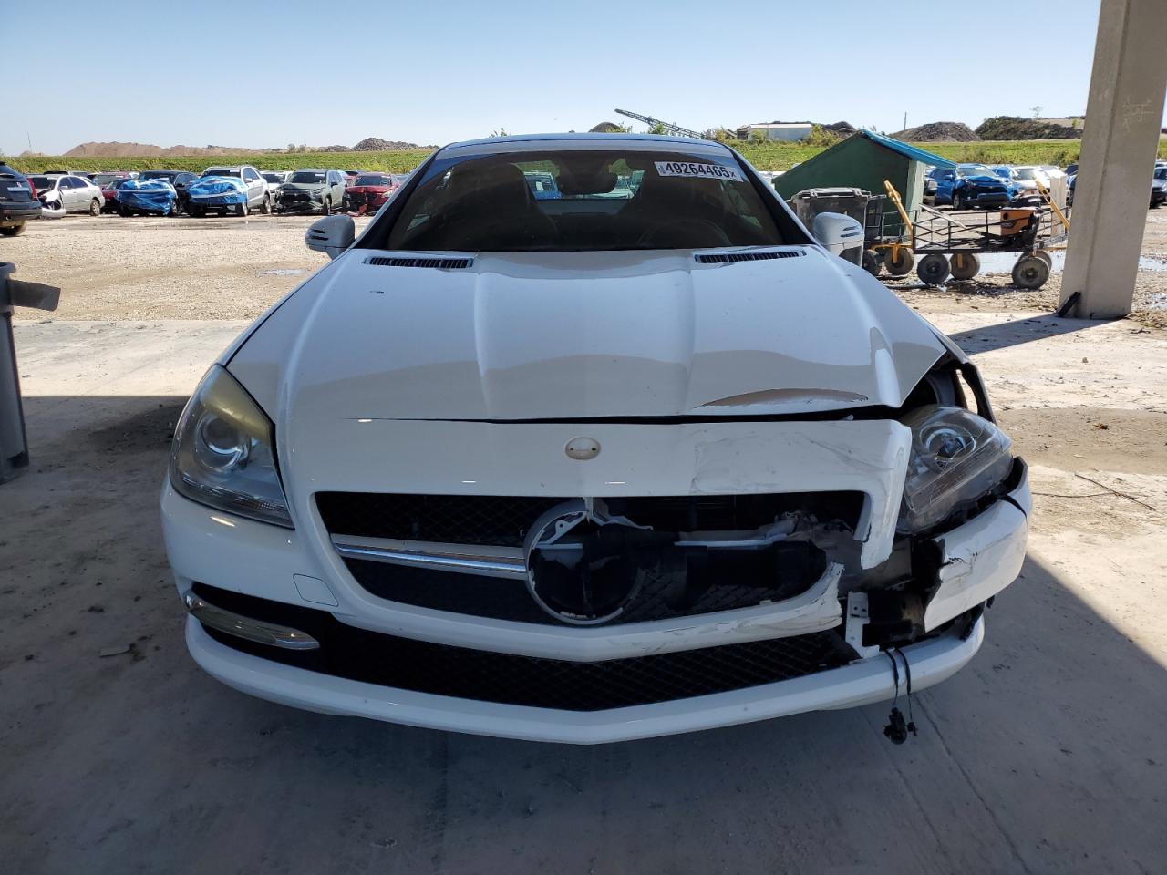 2015 Mercedes-Benz SLK-klasse VIN WDDPK4HAXFF099080 Copart auction photo, front end / minor dent/scratches damage thumbnail 5