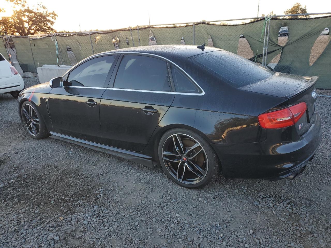 2014 Audi RS4 VIN WAUBGAFL3EA063359 Copart auction photo, water/flood damage thumbnail 2
