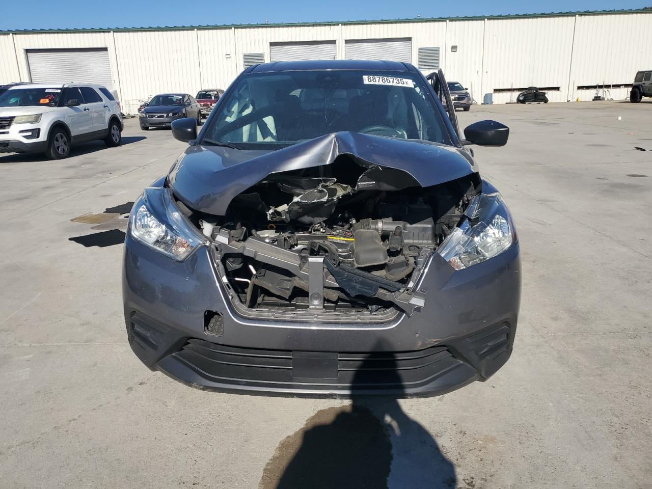 2020 Nissan Kicks VIN 3N1CP5BV2LL498906 Copart auction photo, front end / side damage thumbnail 5