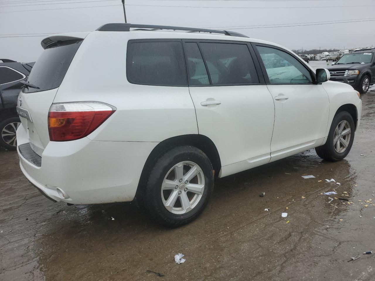 2010 Toyota Highlander VIN 5TDKK3EH2AS011924 Copart auction photo, side / minor dent/scratches damage thumbnail 3