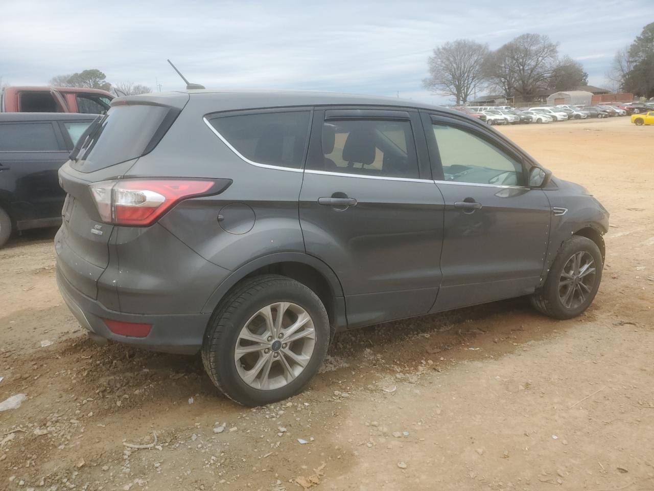2017 Ford Escape VIN 1FMCU9GD7HUB35071 Copart auction photo, front end damage thumbnail 3