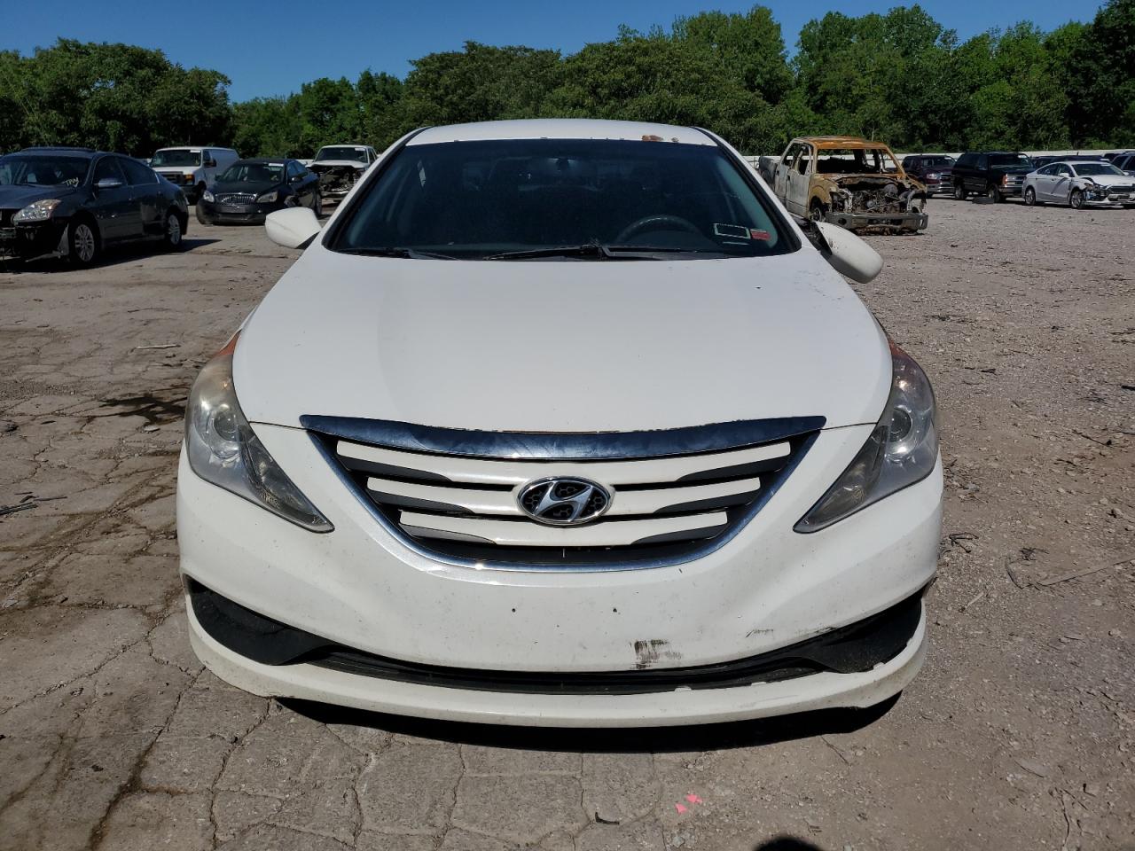 2014 Hyundai Sonata VIN 5NPEB4AC5EH857487 Copart auction photo, side / front end damage thumbnail 5