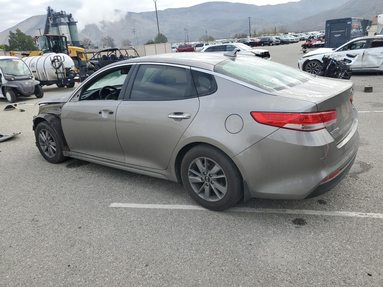 2016 KIA Optima VIN 5XXGT4L15GG037782 Copart auction photo, front end damage thumbnail 2