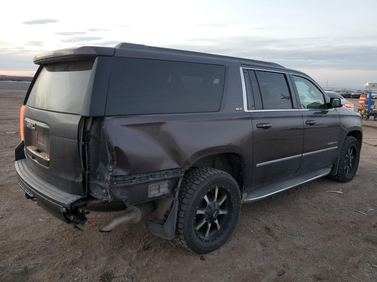 2015 GMC Yukon VIN 1GKS2HKC1FR143430 Copart auction photo, rear end damage thumbnail 3