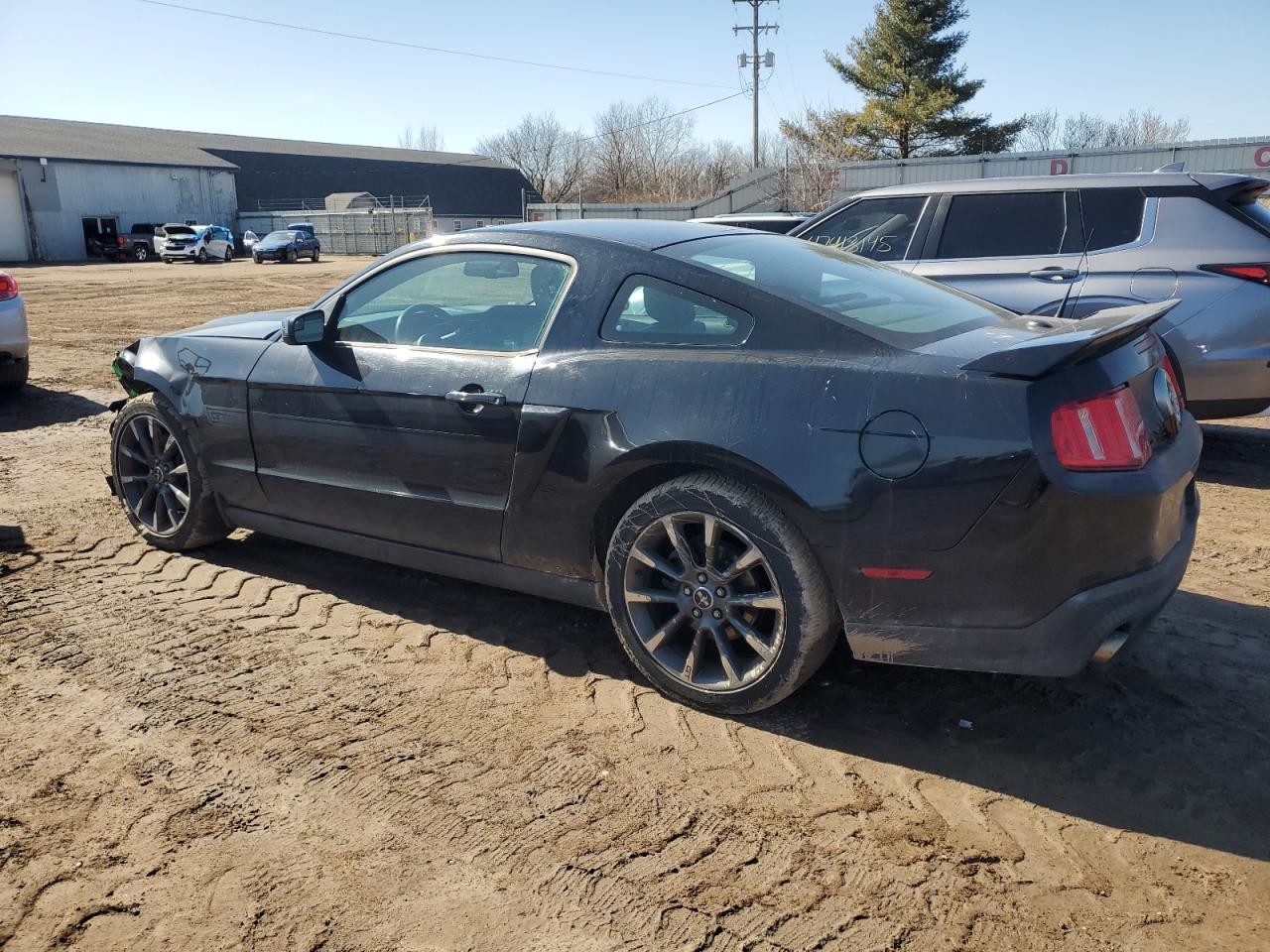 2011 Ford Mustang VIN 1ZVBP8CF3B5170035 Copart auction photo, front end / rear end damage thumbnail 2