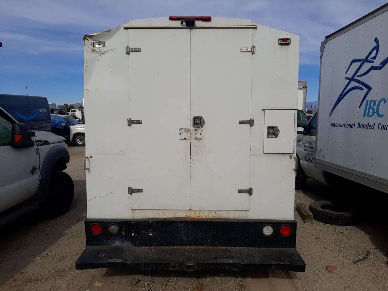 2017 Ford Transit VIN 1FDWS6ZM4HKB51528 Copart auction photo, front end / side damage thumbnail 6