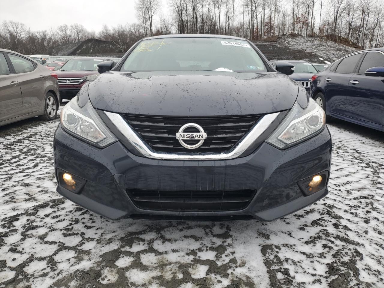 2018 Nissan Altima VIN 1N4AL3AP9JC193893 Copart auction photo, rear end / minor dent/scratches damage thumbnail 5