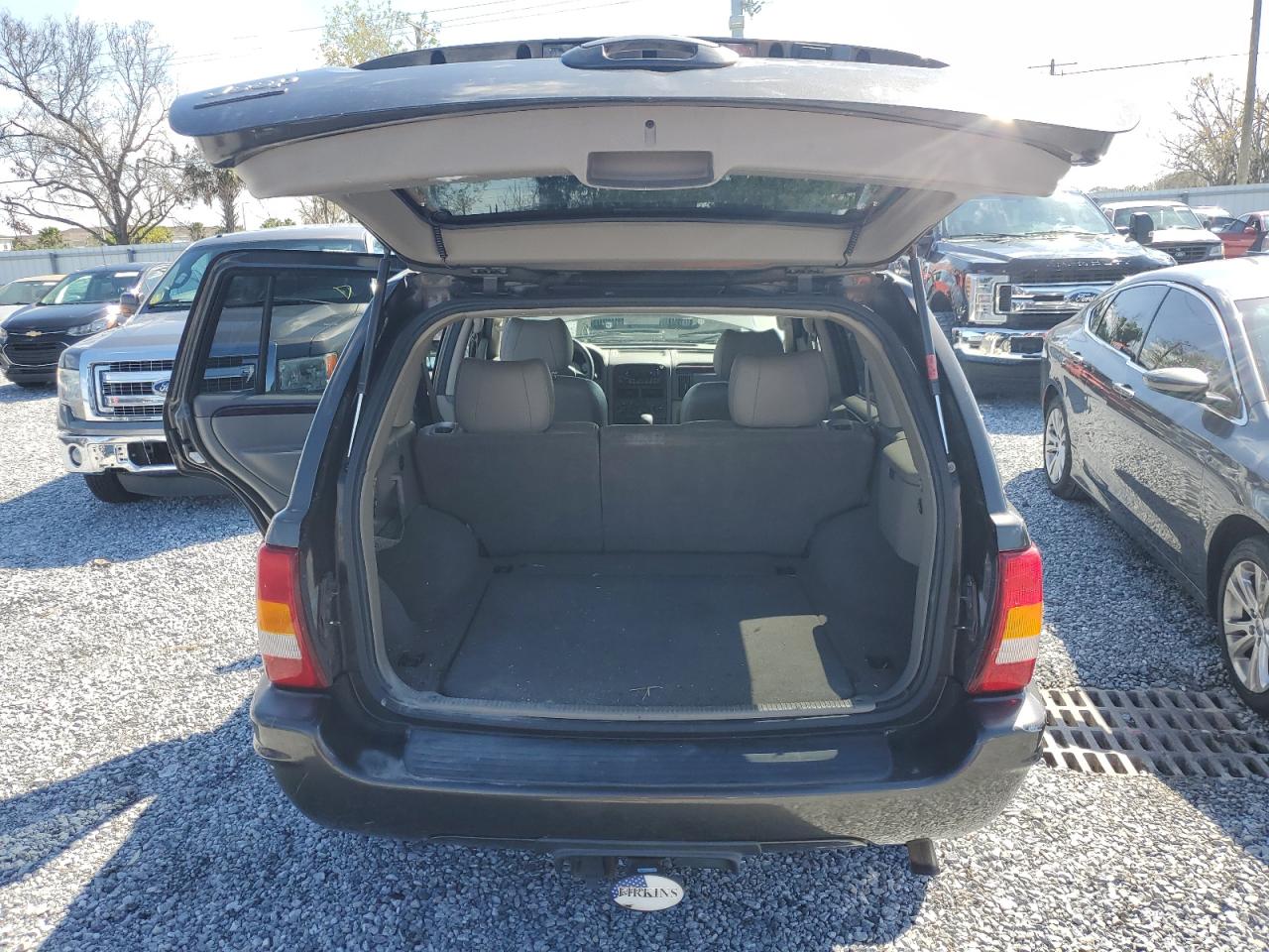2004 Jeep Grand Cherokee VIN 1J4GW58S14C372462 Copart auction photo, water/flood damage thumbnail 6