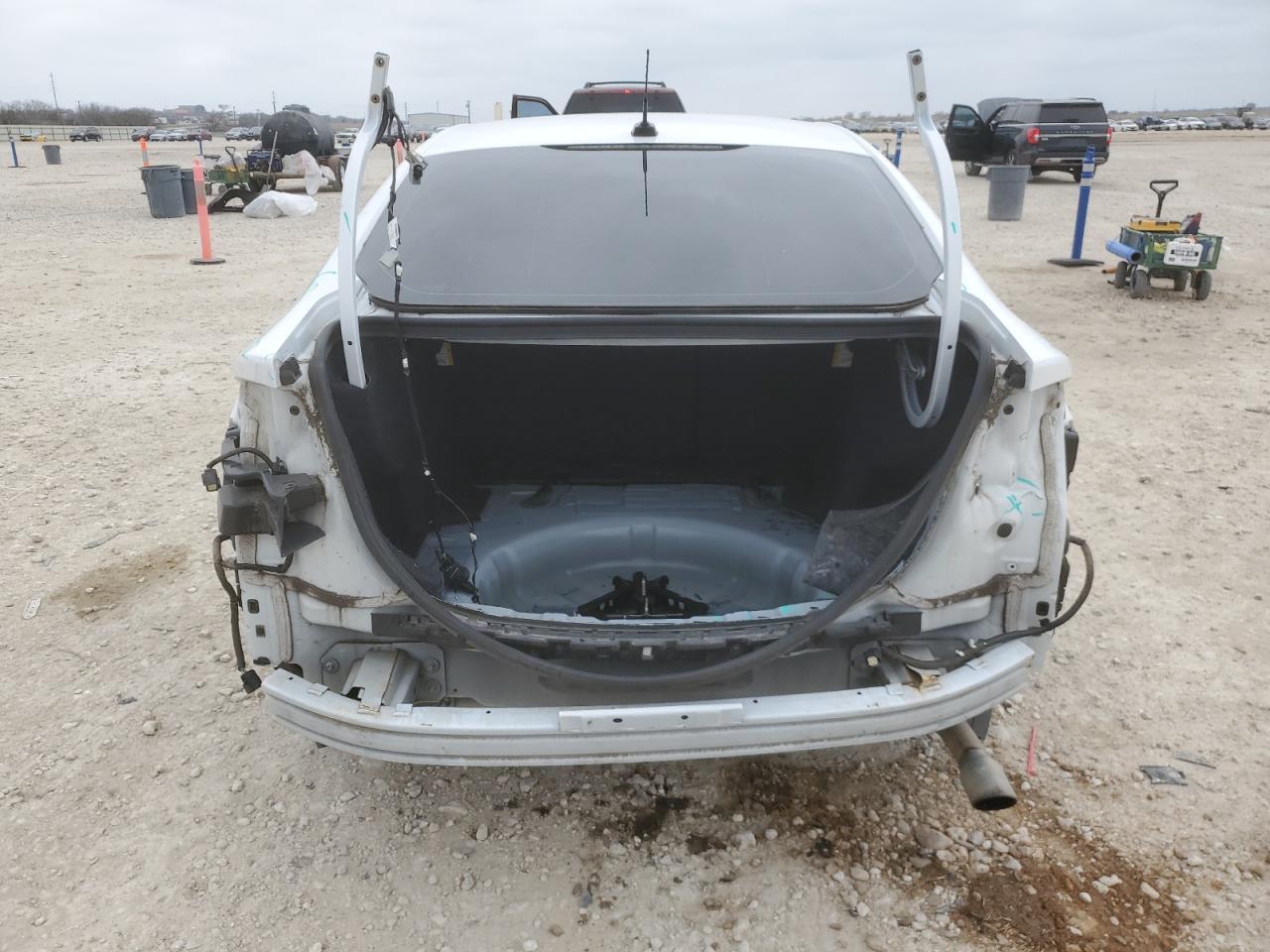 2018 Ford Fusion VIN 3FA6P0HDXJR284712 Copart auction photo, unknown / rear end damage thumbnail 6