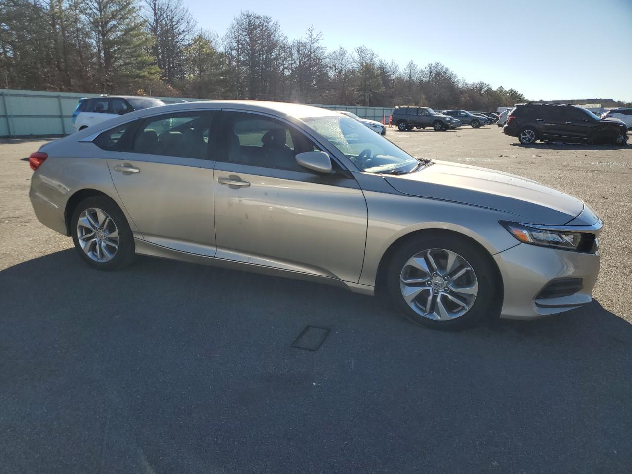 2019 Honda Accord VIN 1HGCV1F12KA028482 Copart auction photo, front end / side damage thumbnail 4