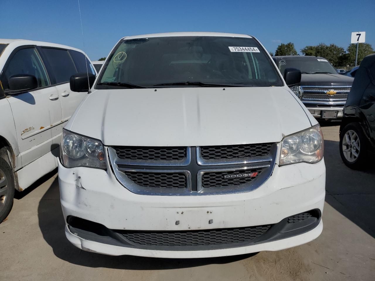 2017 Dodge Caravan VIN 2C4RDGBG2HR776551 Copart auction photo, normal wear damage thumbnail 5