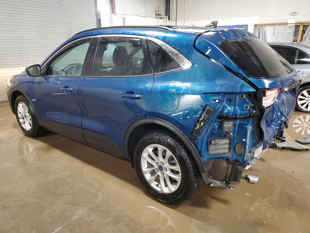 2020 Ford Escape VIN 1FMCU0G60LUA96538 Copart auction photo, rear end / side damage thumbnail 2